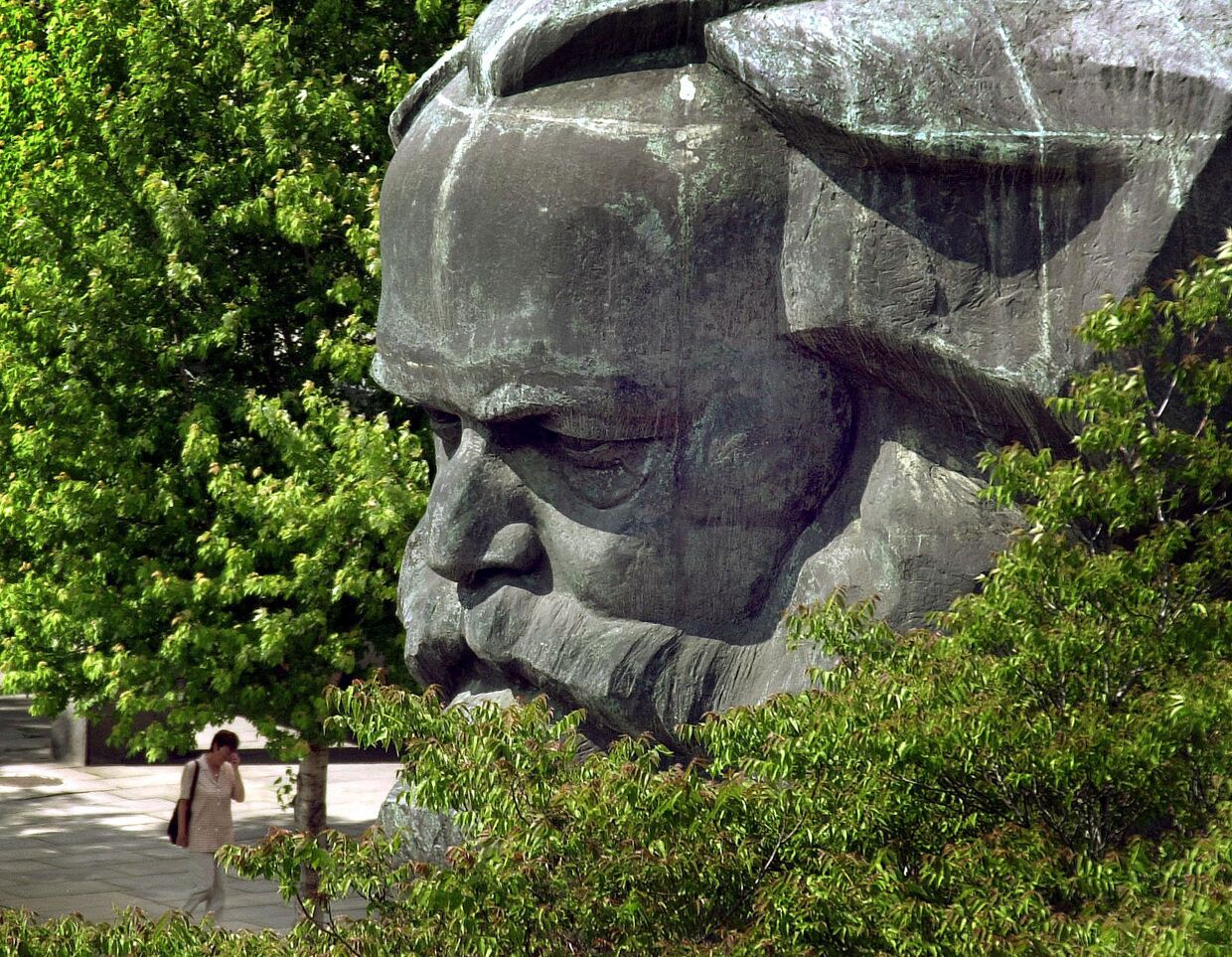 Памятник Карлу Марксу в городе Хемниц, Германия