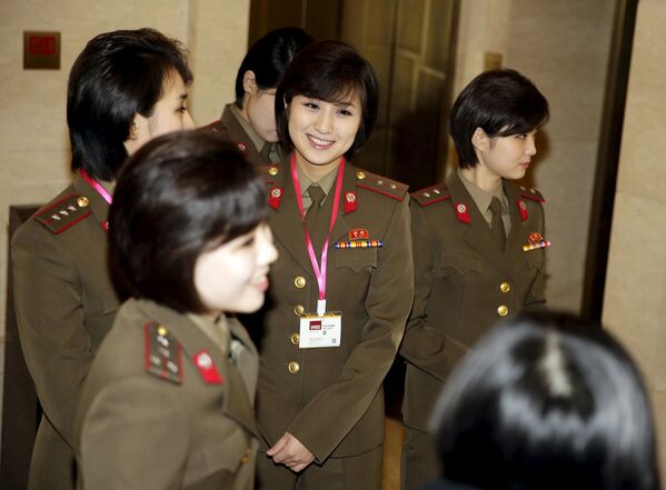 Девушки из ансамбля «Моранбон» из Северной Кореи