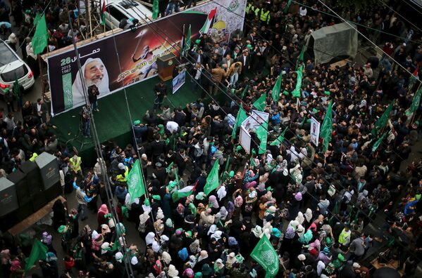 Парад в Газе в честь 28-летия основания движения ХАМАС