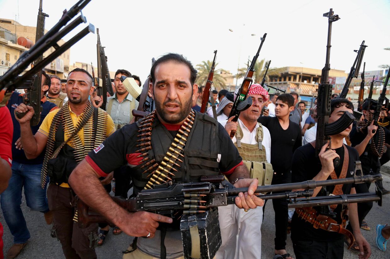 Иракские бойцы шиитского племенного ополчения, присоединившиеся к государственным войскам в борьбе против «Исламского государства»