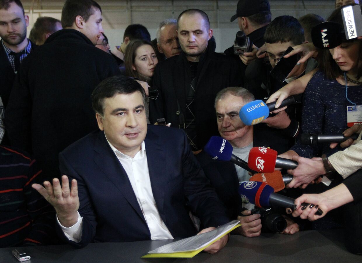 Губернатор Одесской области Михаил Саакашвили отвечает на вопросы журналистов на антикоррупционном форуме в Киеве