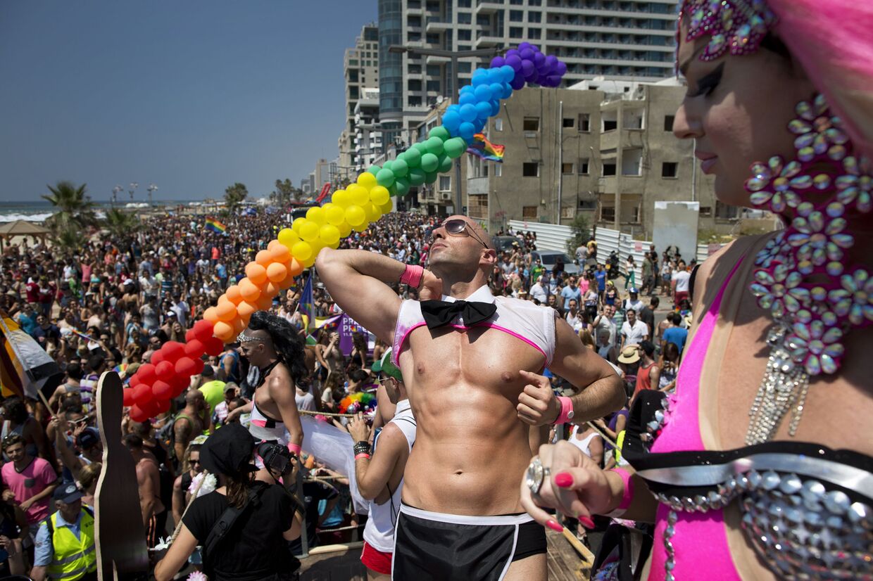 Ежегодный гей-парад в Тель-Авиве