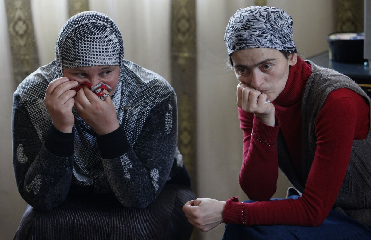 Родственницы Муслима Куштанашвили из поселка Дуиси в Панкисском ущелье, уехавшего воевать в Сирию в составе «Исламского государства»