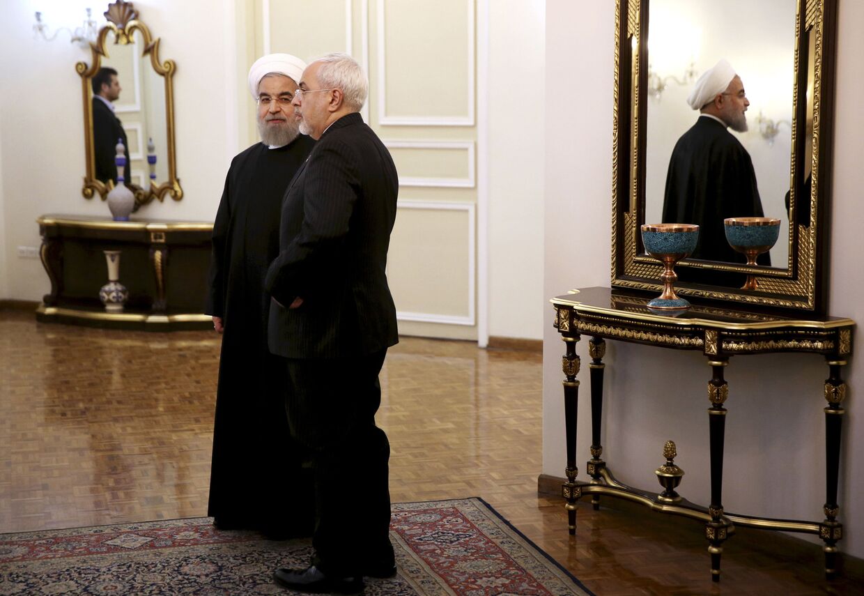Встреча президента Ирана Хасана Рухани и премьер-министра Пакистана Навазом Шарифом в Тегеране