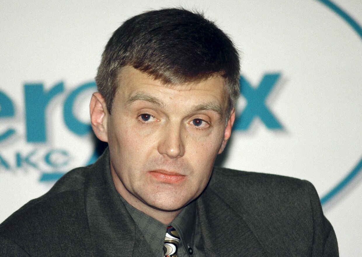 Александр Литвиненко в 1998 году