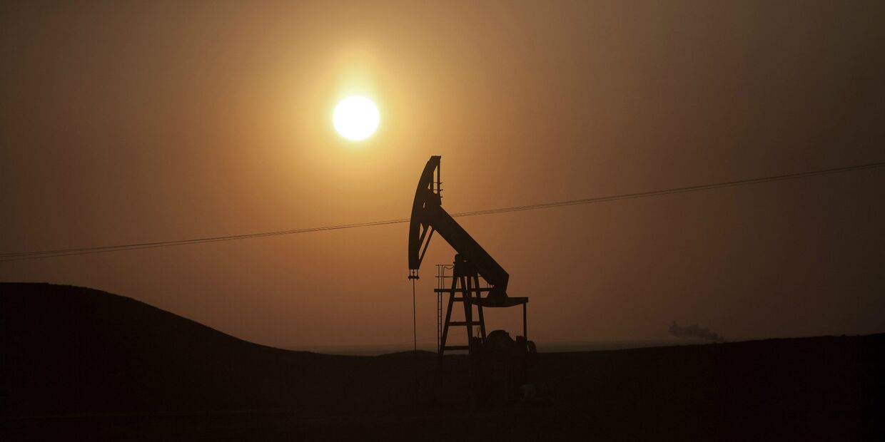 Нефтяное месторождение в Сирии, подконтрольное ИГИЛ (запрещена в РФ)