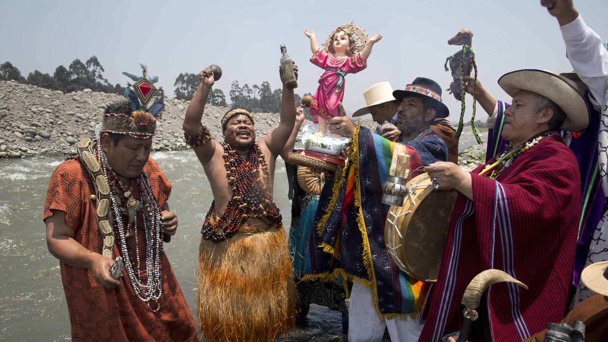 Ритуальные танцы шаманов в Лиме, Перу