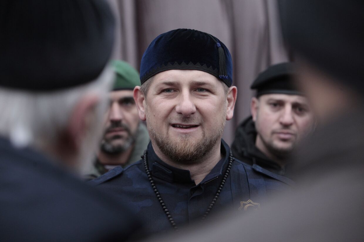 Рамзан Кадыров общается с офицерами в Грозном