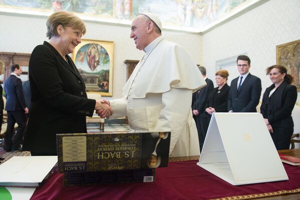 Папа Римский Франциск и Канцлер ФРГ Ангела Меркель в Ватикане