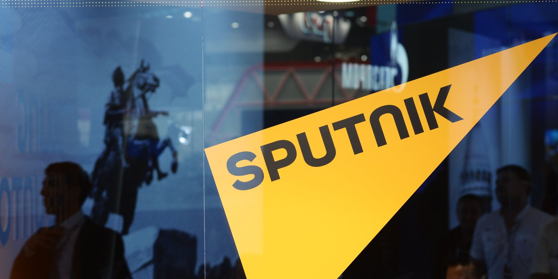 Петербургский международный экономический форум 2015 (ПМЭФ). День второй - ИноСМИ, 1920, 02.08.2025