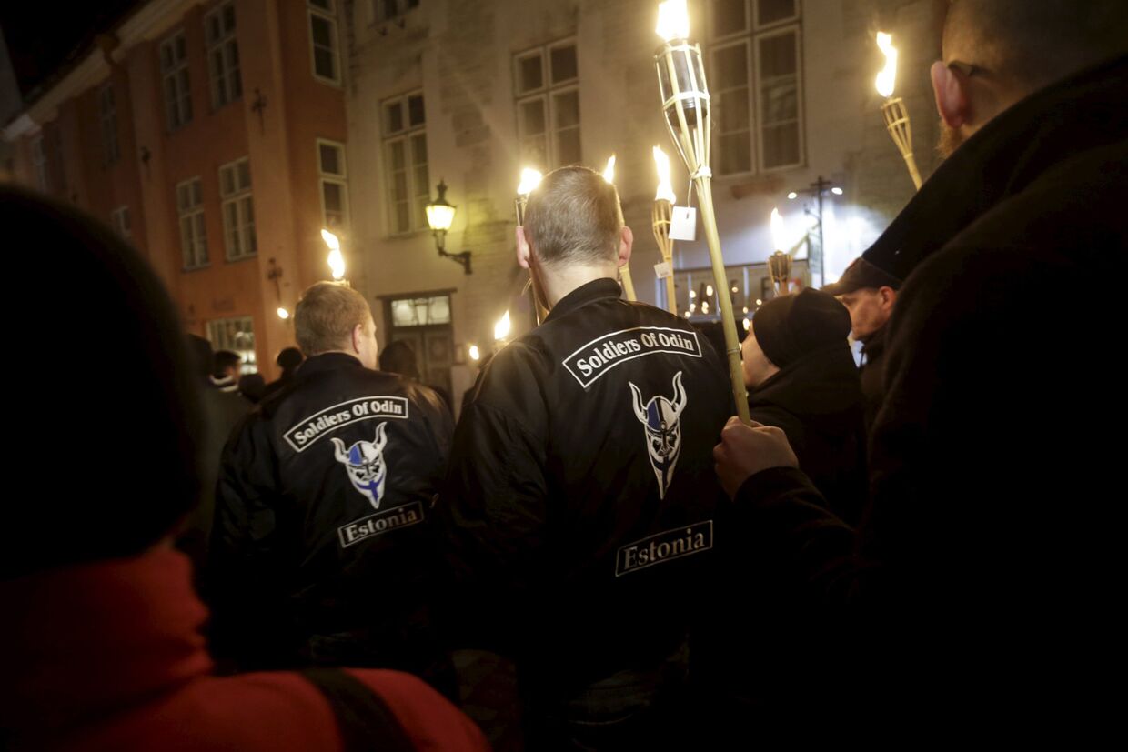 Эстонские «Солдаты Одина» на марше протеста против мигрантов