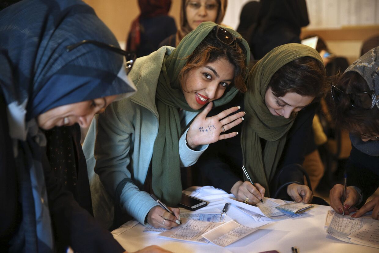 Женщины на выборах в парламент и в совет религиозных экспертов в Иране