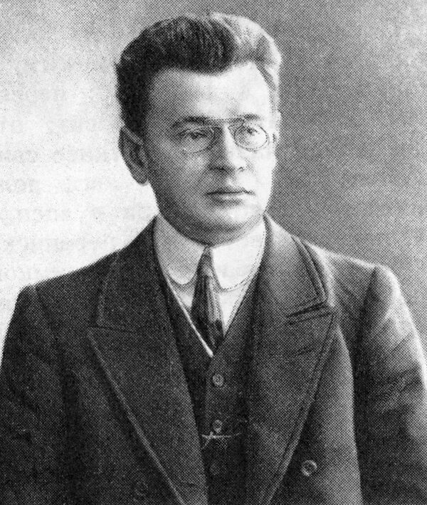 Писатель, драматург и театральный критик Аркадий Тимофеевич Аверченко Писатель, драматург и театральный критик Аркадий Тимофеевич Аверченко