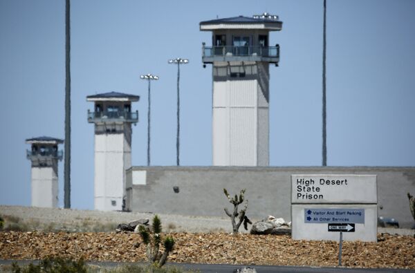 Сторожевые башни тюрьмы High Desert State Prison Сторожевые башни тюрьмы High Desert State Prison