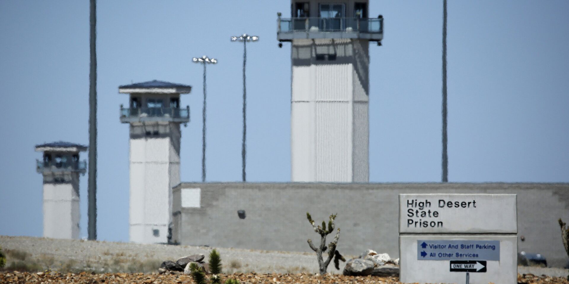 Сторожевые башни тюрьмы High Desert State Prison - ИноСМИ, 1920, 12.05.2023