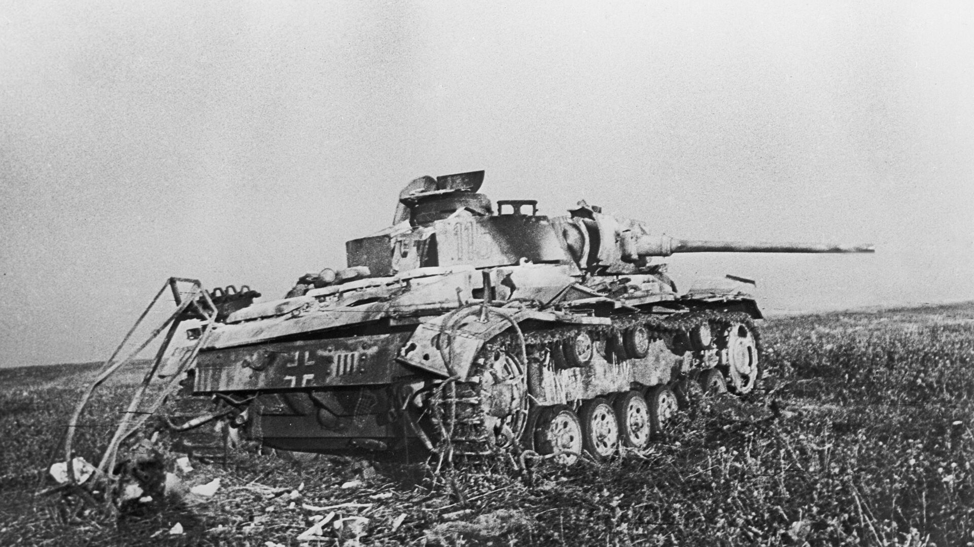 Подбитый фашистский танк в районе станции Прохоровка в ходе сражения на Курской дуге в 1943 году - ИноСМИ, 1920, 15.07.2023