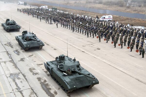 Тренировки в Подмосковье перед военным парадом 9 мая Тренировки в Подмосковье перед военным парадом 9 мая