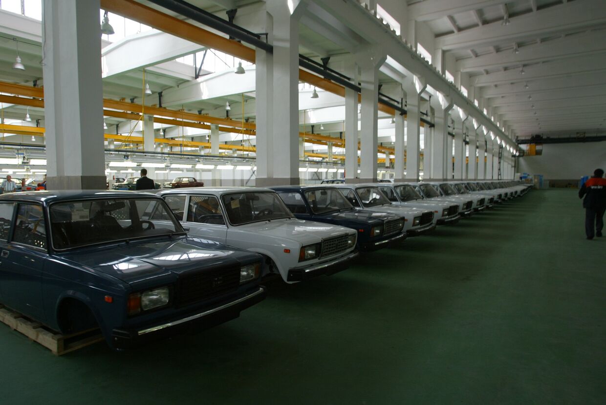 На заводе «Пищемаш» по сборке классических автомобилей ВАЗ-2107