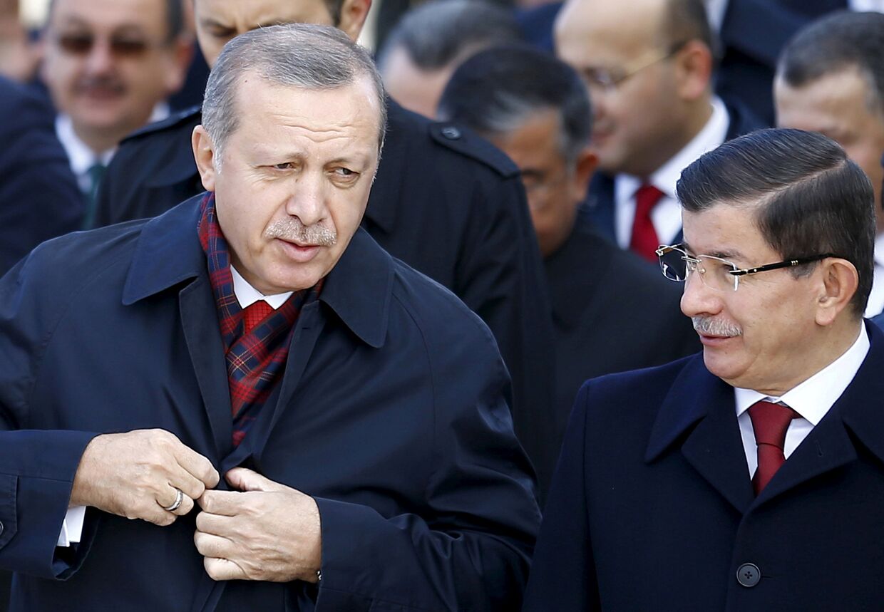 Президент Турции Тайип Эрдоган и премьер-министр Турции Ахмет Давутоглу