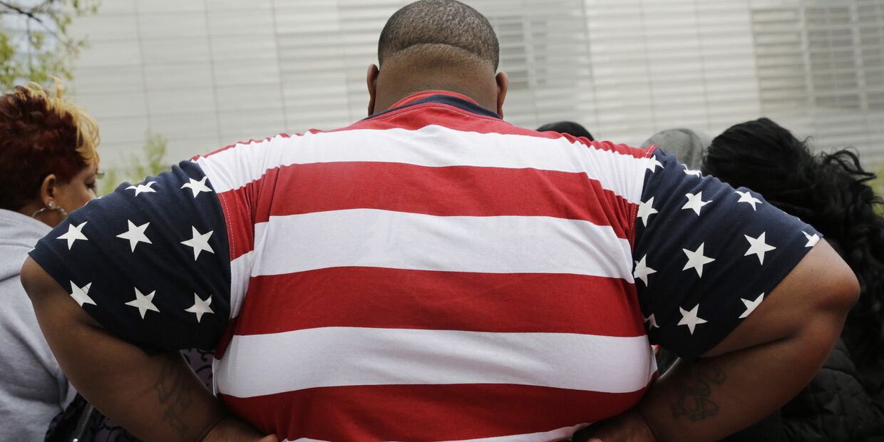 Мужчина с лишним весом в Нью-Йорке Мужчина с лишним весом в Нью-Йорке