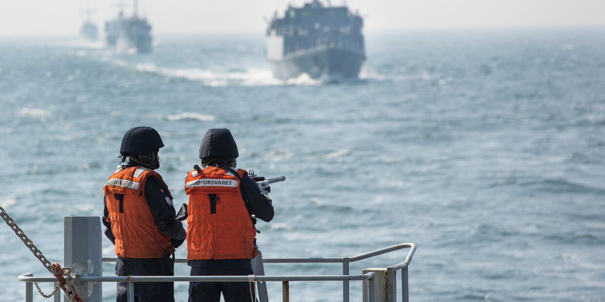Норвежские моряки во время учений НАТО в Балтийском море