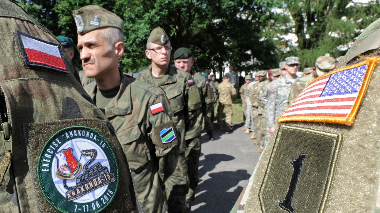 Солдаты польской армии и армии США на церемонии открытия военных учений «Анаконда-16»