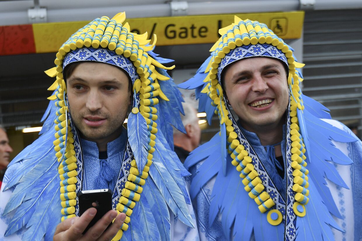 Украинские болельщики перед матчем группового этапа чемпионата Европы по футболу