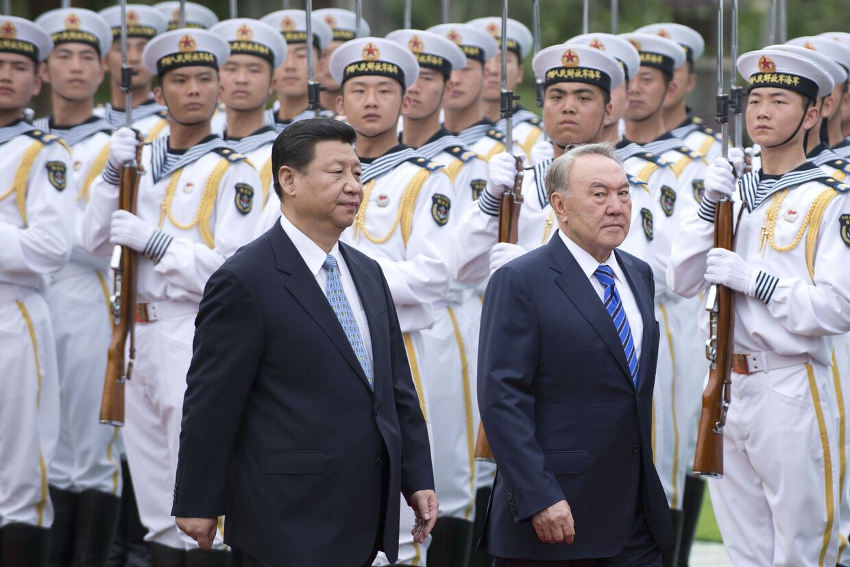 Председатель КНР Си Цзиньпин и президент Казахстана Нурсултан Назарбаев