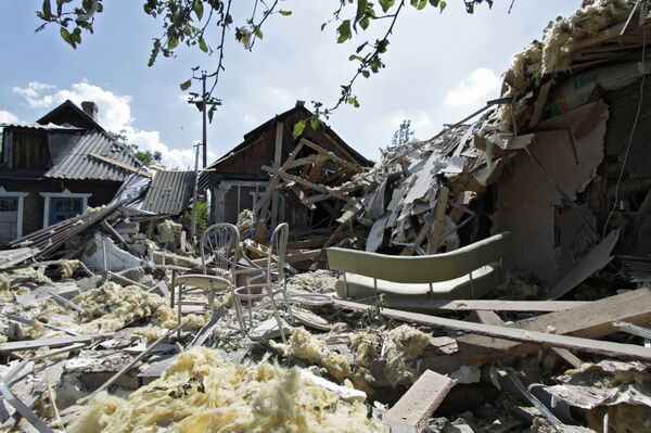 Последствия обстрела Донецка Последствия обстрела Донецка