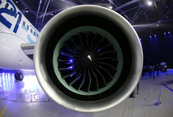 Выкатка нового пассажирского самолета МС-21 в Иркутске Выкатка нового пассажирского самолета МС-21 в Иркутске