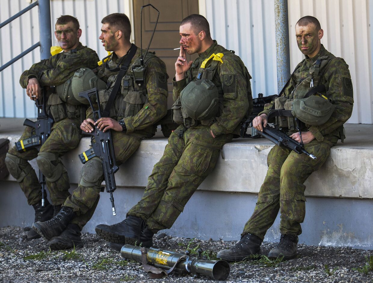 Силы обороны Эстонии совместно с союзниками НАТО во время военных учений «Весенний шторм»