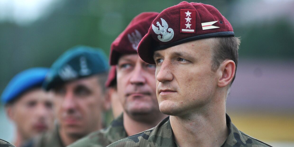 Военнослужащие ВС Польши во время Международных военных учений Rapid trident-2016 во Львовской области. 2016 год
