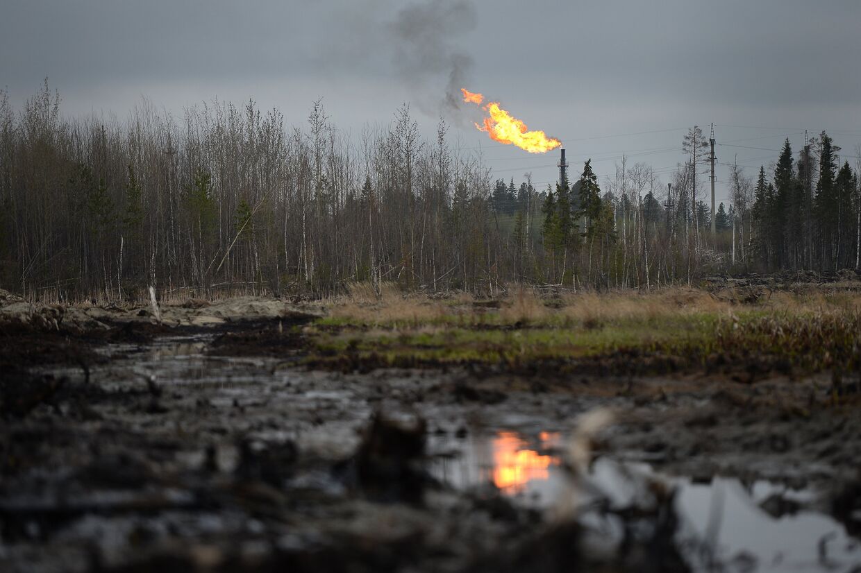 Сжигание попутного газа в ходе нефтедобычи в Ханты-Мансийском округе
