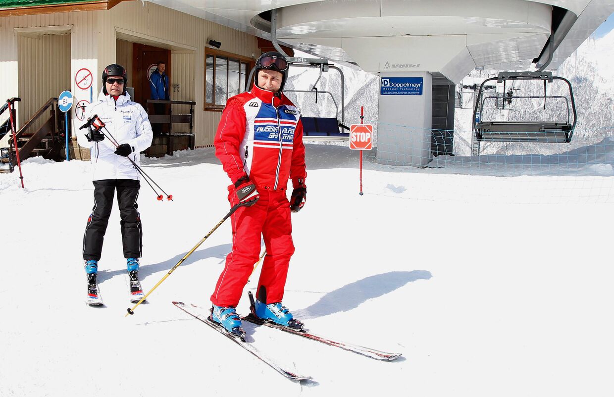Владимир Путин и Дмитрий Медведев на горнолыжном курорте «Красная Поляна»
