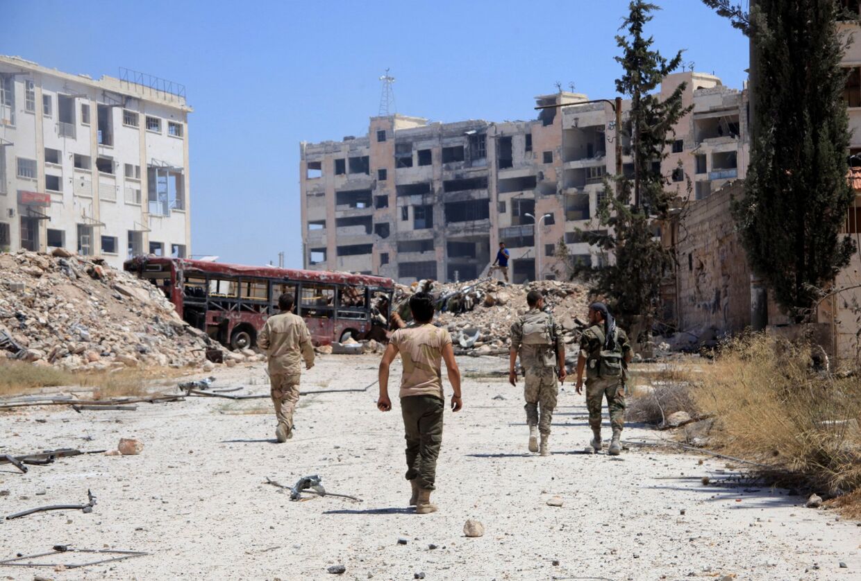 Сирийские военные в пригороде Алеппо. 28 июля 2016