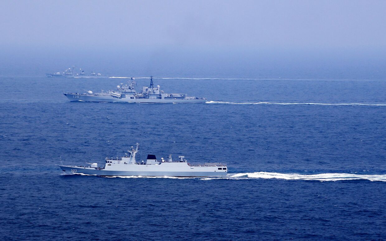 Китайские военные корабли принимают участие в учениях в Восточно-Китайском море