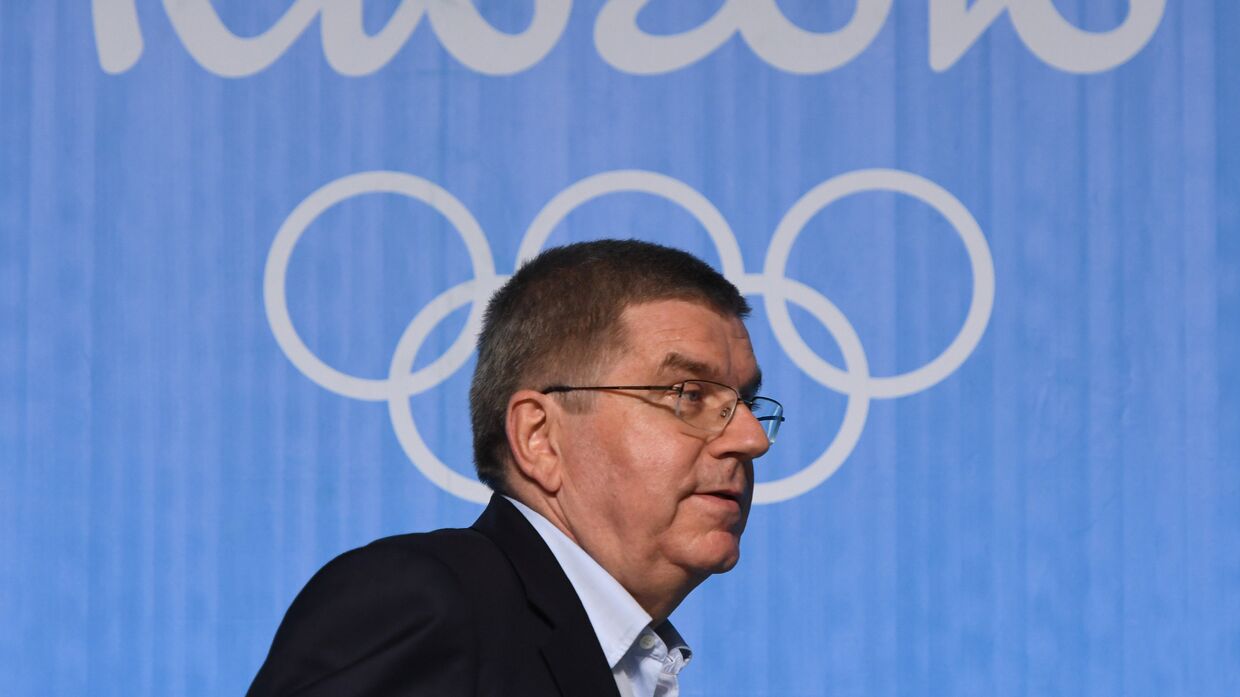 Глава Международного олимпийского комитета Томас Бах на пресс-конференции в Рио-де-Жанейро