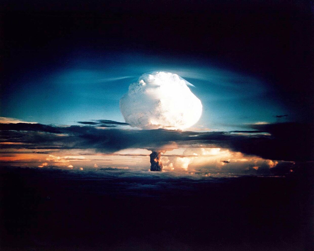 Ядерные испытания на Атолле Эниветок в Тихом океане