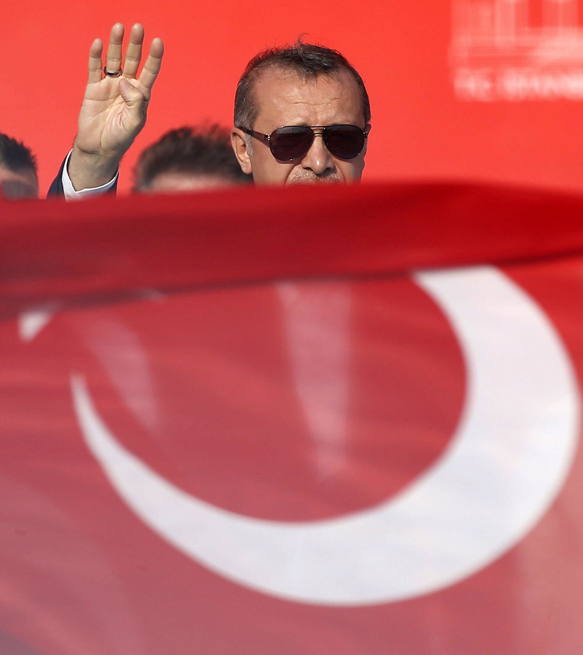 Президент Турции Реджеп Тайип Эрдоган во время митинга «Демократия и мученики» в Стамбуле - ИноСМИ, 1920, 15.10.2020