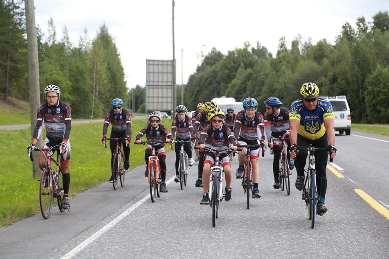 Велопробег из Восточной Украины в Хельсинки во главе с Геннадием Мохненко