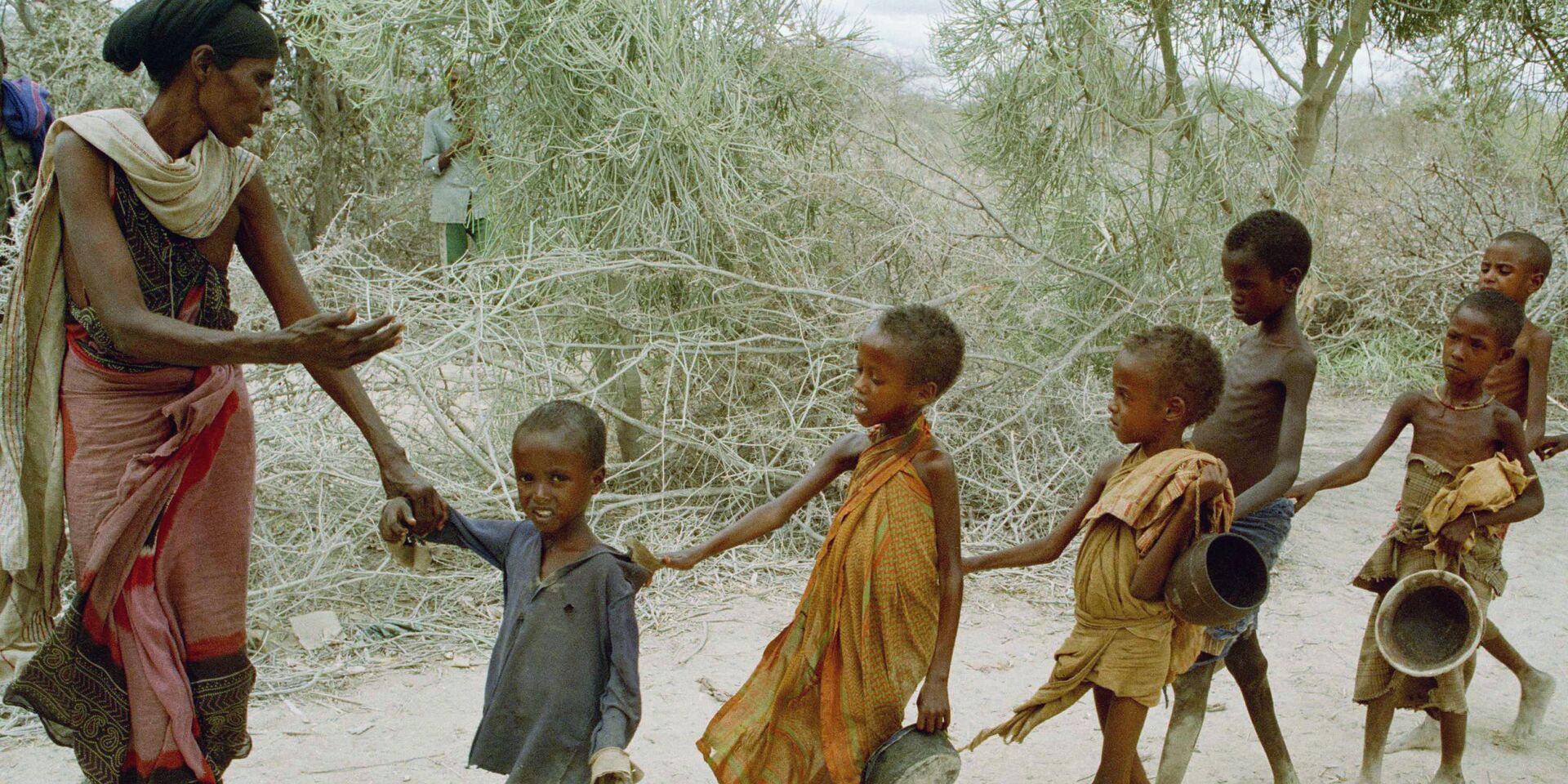 Голодные дети Сомали - ИноСМИ, 1920, 27.12.2023