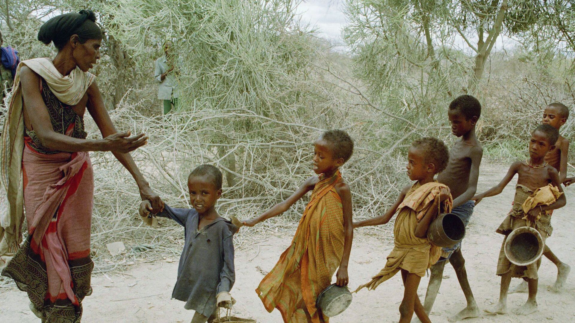 Голодные дети Сомали - ИноСМИ, 1920, 27.12.2023