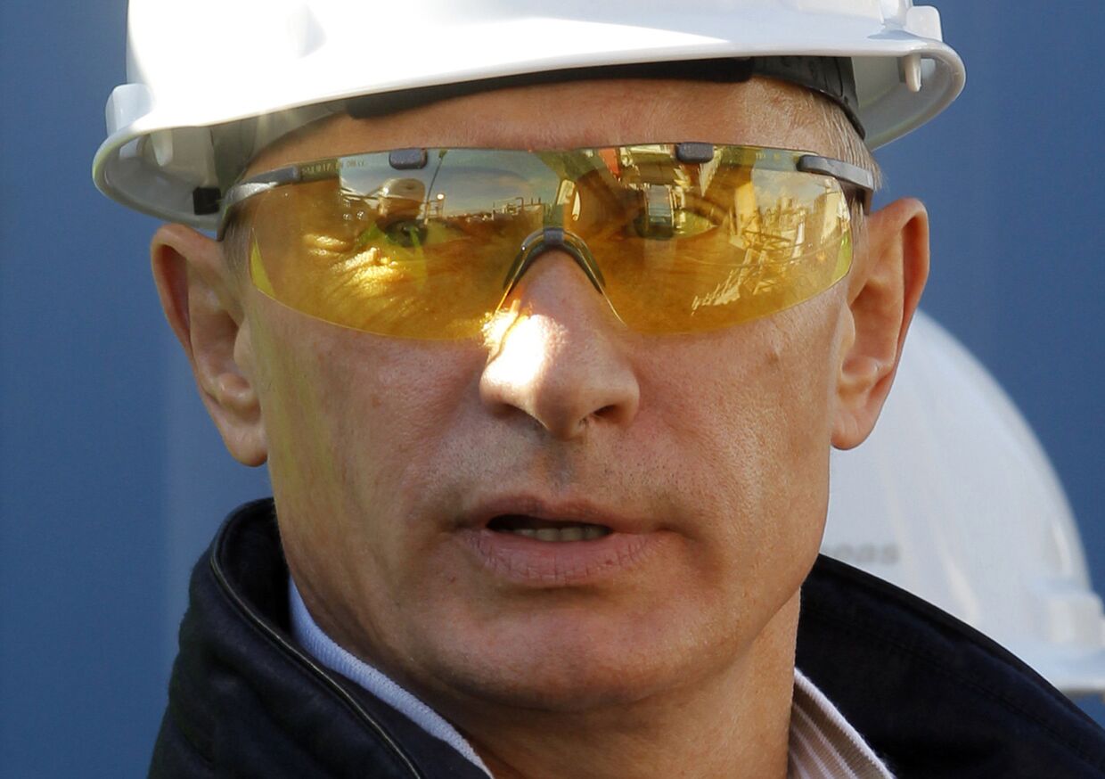 Владимир Путин посетил место строительства газопровода «Северный поток» в Финском заливе