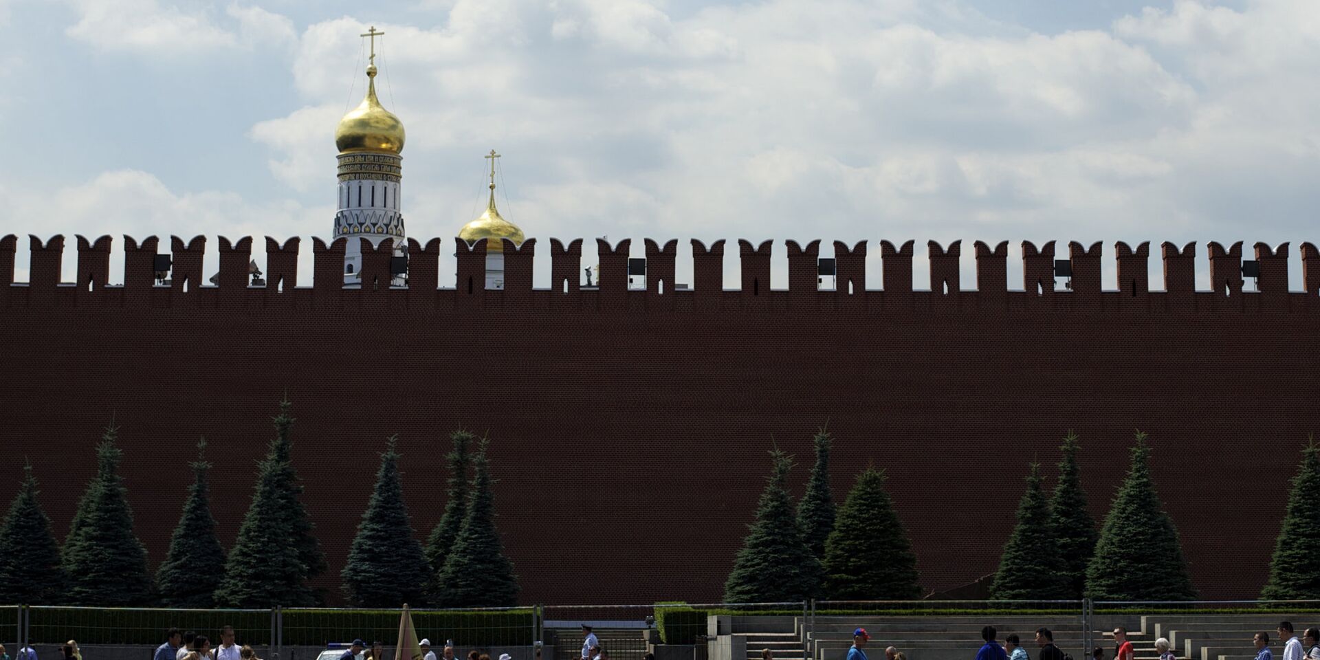 Вид на Кремлевскую стену в Москве - ИноСМИ, 1920, 19.07.2023