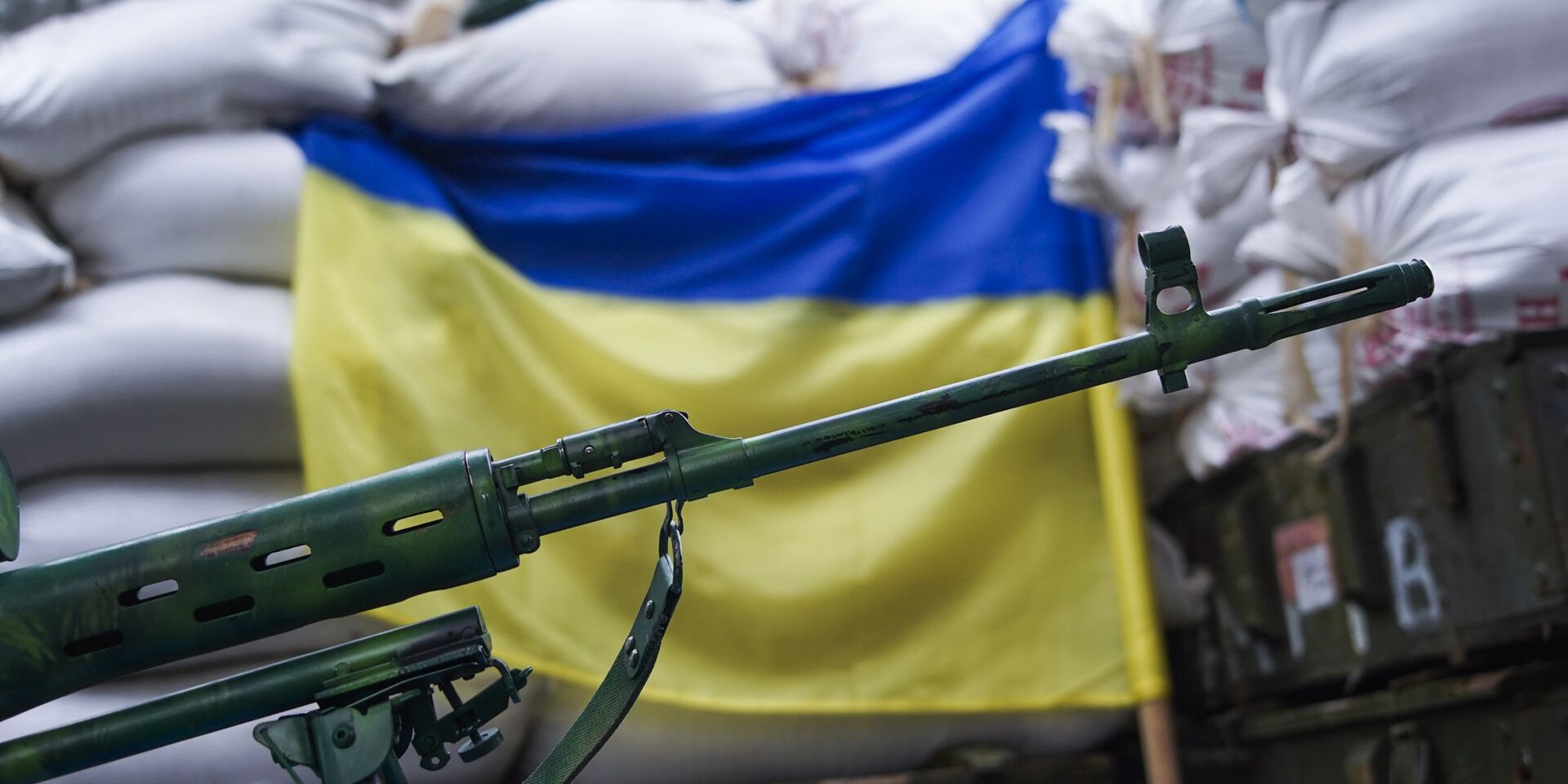 Снайперская винтовка на позициях украинских военных в поселке Марьинка - ИноСМИ, 1920, 13.12.2022
