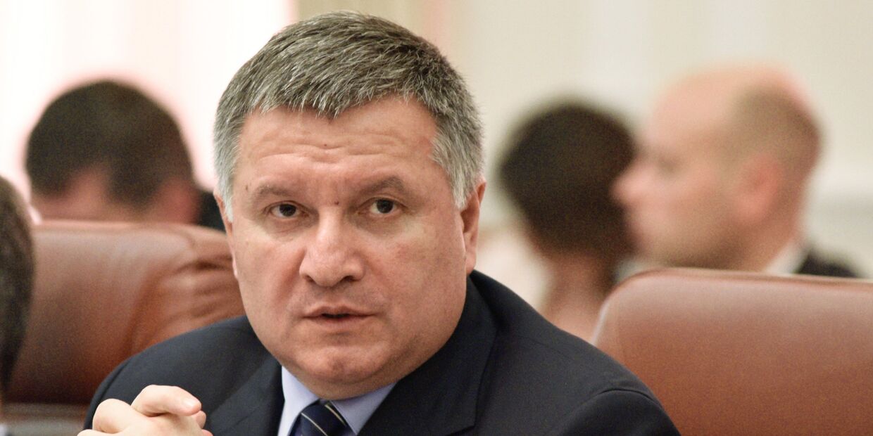 Министр внутренних дел Украины Арсен Аваков на заседании Кабинета министров Украины в Киеве