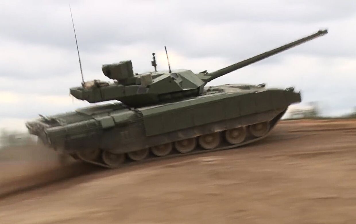 Демонстрация танка Т-14 «Армата»