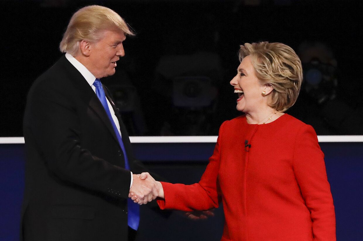 Кандидаты в президенты США Дональд Трамп и Хиллари Клинтон на дебатах