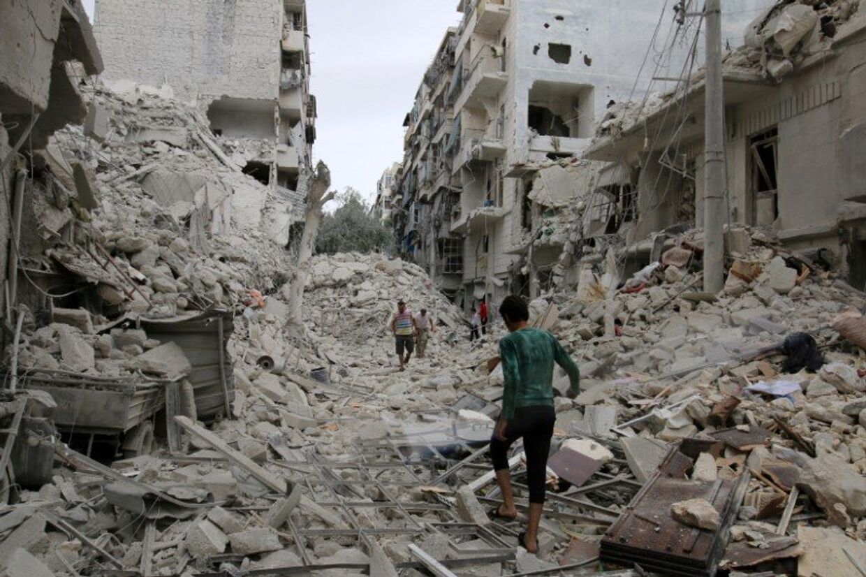 Руины зданий в окрестностях Алеппо
