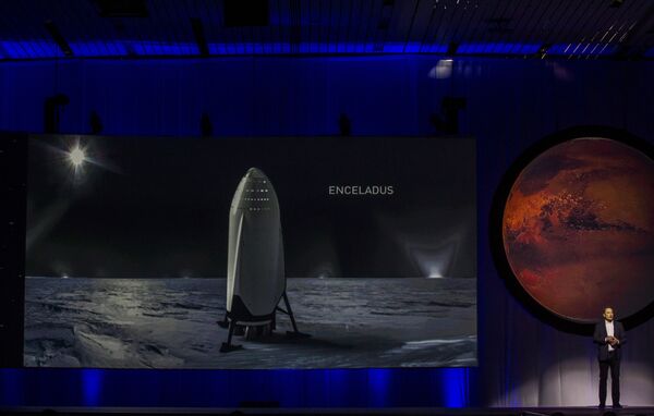 Глава SpaceX Илон Маск во время Международной астронавтической конференции Глава SpaceX Илон Маск во время Международной астронавтической конференции